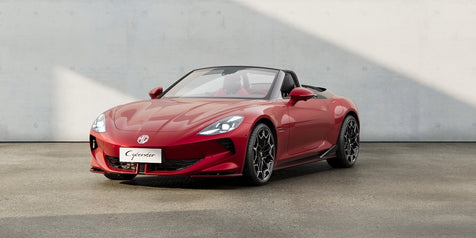 Cyberster 2WD Dynamic Red / Toit souple noir / Intérieur rouge & noir