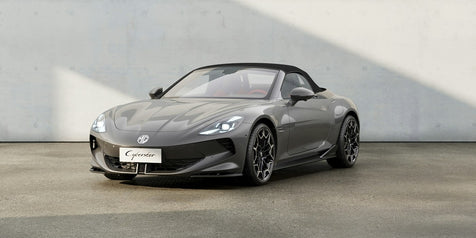 Cyberster 2WD Camden Grey / Toit souple noir / Intérieur rouge & noir